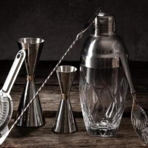 Master the essential tools, techniques, and practical tips for professional cocktail creation.
