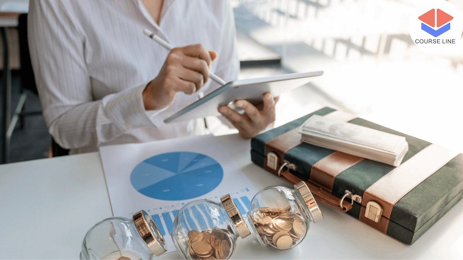 Accounting & Bookkeeping Level 5 Advanced Diploma Course Thumbnail