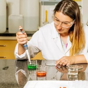 Cosmetic Chemistry: Formulating Safe and Effective Products Course Thumbnail