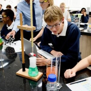 BTEC Level 3 Diploma in Applied Science Course Thumbnail