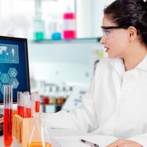 T Level Science: Laboratory Techniques & Data Handling Course Thumbnail